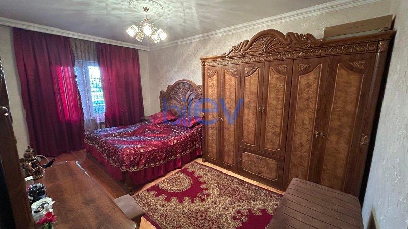 Satılır 4 otaqlı Köhnə Tikili  110m², Bakı