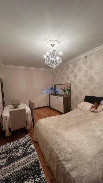 Satılır 4 otaqlı Köhnə Tikili  110m², Bakı