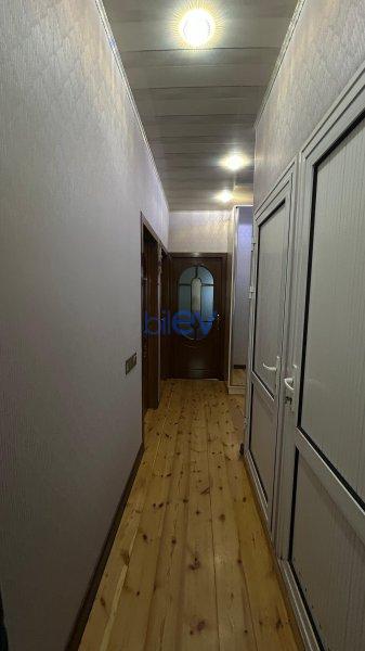 Satılır 4 otaqlı Köhnə Tikili  110m², Bakı