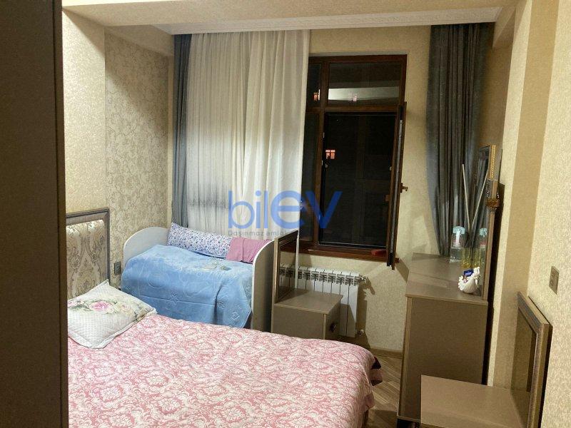 Satılır 3 otaqlı Yeni Tikili  70m², Bakı