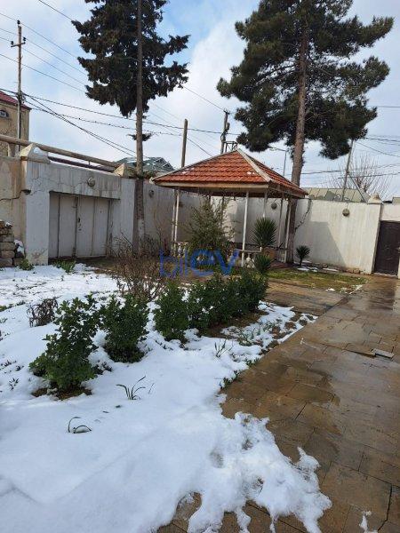 Satılır 6 otaqlı Həyət evi  180m², Bakı