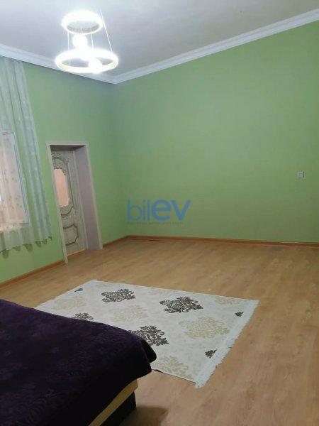 Satılır 4 otaqlı Həyət evi  450m², Bakı