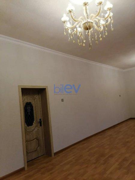 Satılır 4 otaqlı Həyət evi  450m², Bakı