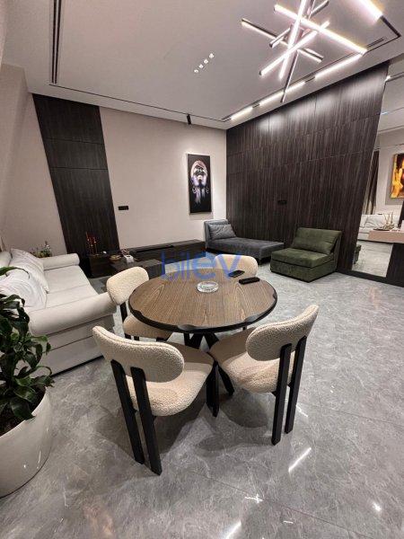 Kirayə (aylıq) 2 otaqlı Yeni Tikili  70m², Bakı