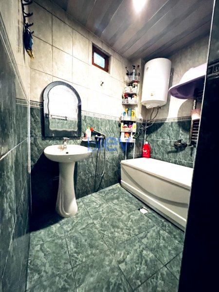 Satılır 6 otaqlı Həyət evi  250m², Bakı