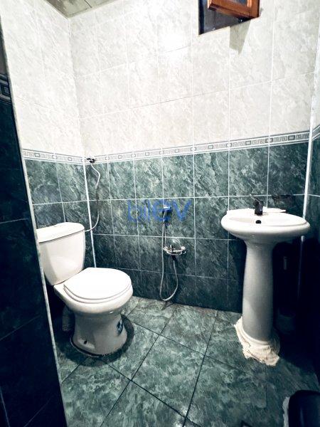 Satılır 6 otaqlı Həyət evi  250m², Bakı