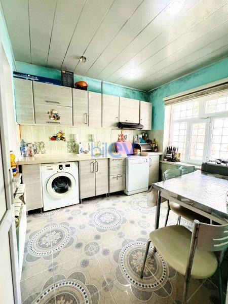 Satılır 6 otaqlı Həyət evi  250m², Bakı