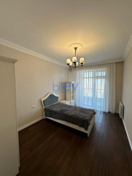 Kirayə (aylıq) 3 otaqlı Yeni Tikili  150m², Bakı