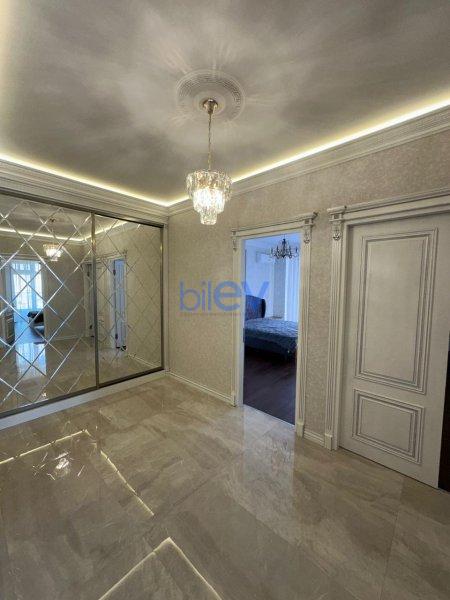 Kirayə (aylıq) 3 otaqlı Yeni Tikili  150m², Bakı
