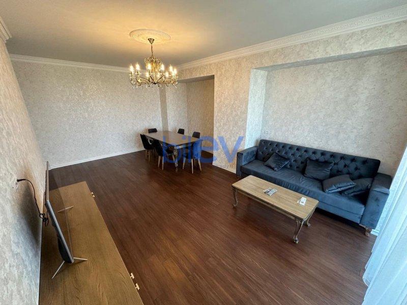 Kirayə (aylıq) 3 otaqlı Yeni Tikili  150m², Bakı