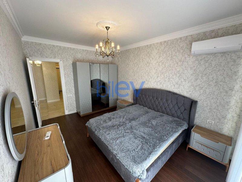 Kirayə (aylıq) 3 otaqlı Yeni Tikili  150m², Bakı