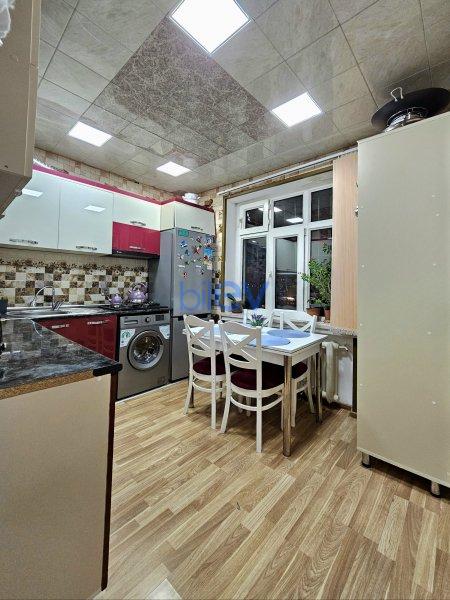 Satılır 2 otaqlı Köhnə Tikili  60m², Bakı