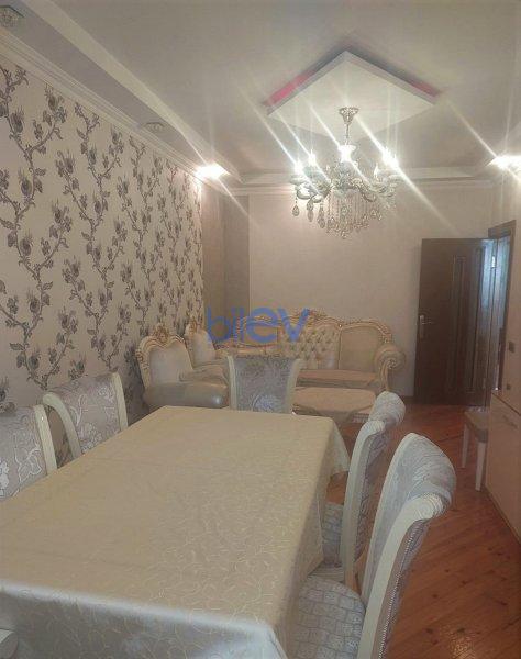 Aylıq Kirayə 3 otaqlı Köhnə Tikili bina evi  97m², Bakı