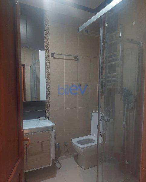 Aylıq Kirayə 3 otaqlı Köhnə Tikili bina evi  97m², Bakı