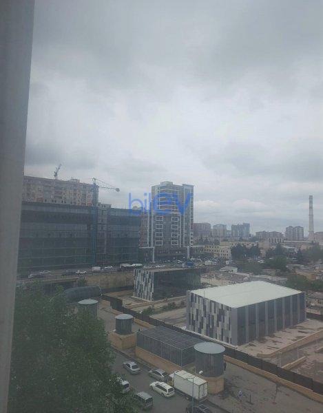Aylıq Kirayə 3 otaqlı Köhnə Tikili bina evi  97m², Bakı