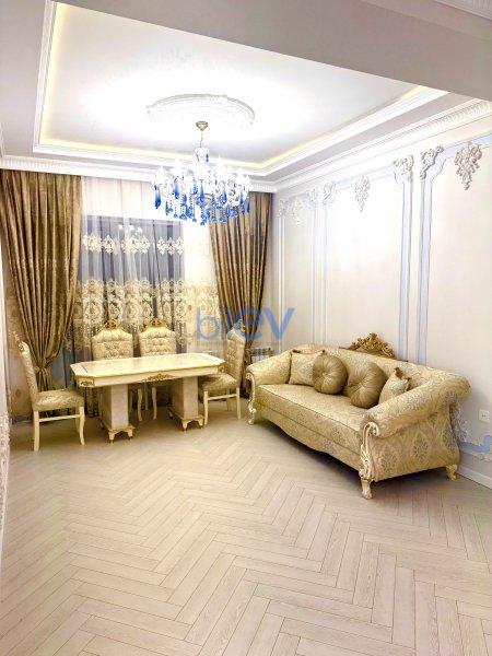 Kirayə (aylıq) 2 otaqlı Yeni Tikili  65m², Bakı