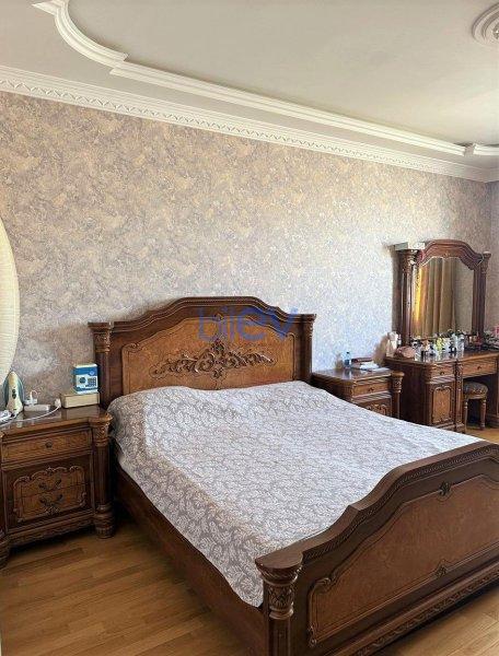 Kirayə (aylıq) 3 otaqlı Yeni Tikili  150m², Bakı