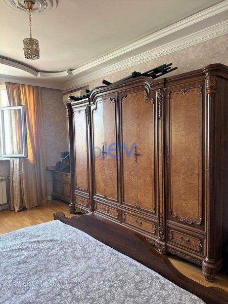 Kirayə (aylıq) 3 otaqlı Yeni Tikili  150m², Bakı