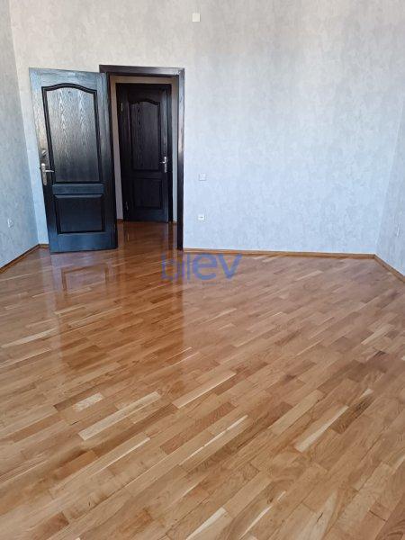 Satılır 2 otaqlı Yeni Tikili  93m², Bakı