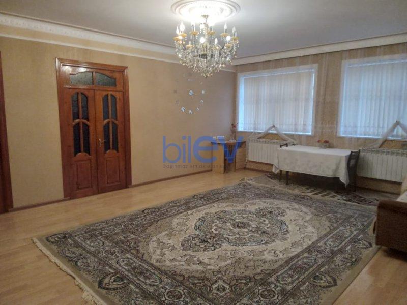Satılır 4 otaqlı Həyət evi  400m², Qusar