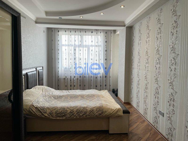 Kirayə (aylıq) 3 otaqlı Yeni Tikili  113m², Bakı