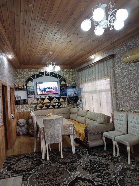 Satılır 3 otaqlı Həyət evi  200m², Bakı