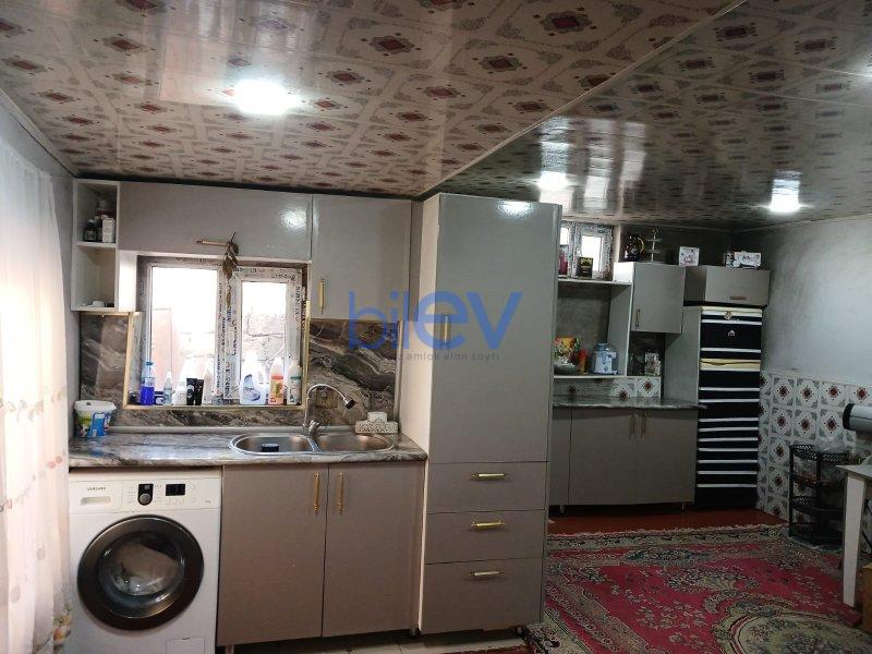 Satılır 3 otaqlı Həyət evi  200m², Bakı