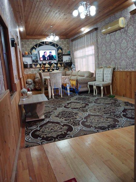Satılır 3 otaqlı Həyət evi  200m², Bakı
