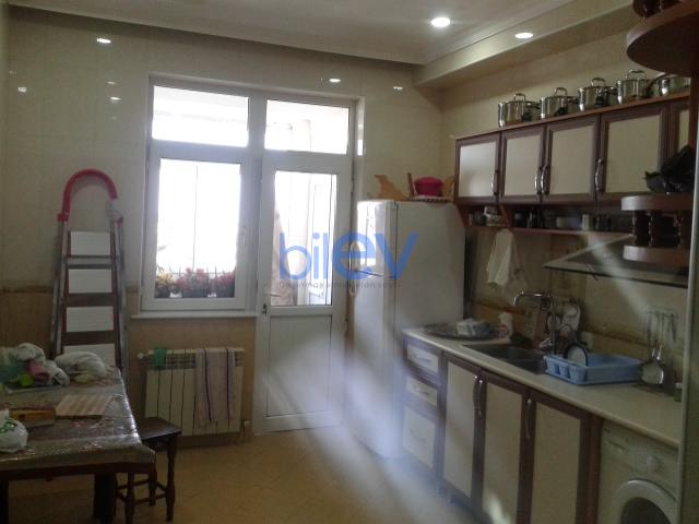 Kirayə (aylıq) 2 otaqlı Yeni Tikili  90m², Bakı