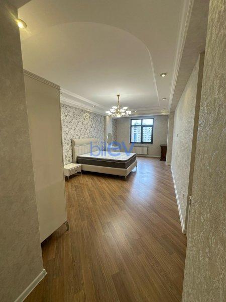 Aylıq Kirayə 3 otaqlı Yeni Tikili bina evi  160m², Bakı