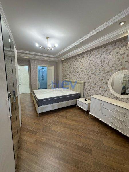 Aylıq Kirayə 3 otaqlı Yeni Tikili bina evi  160m², Bakı
