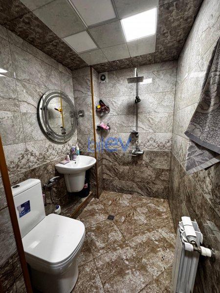 Satılır 2 otaqlı Köhnə Tikili  55m², Bakı