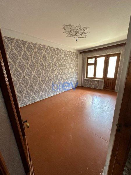 Satılır 3 otaqlı Köhnə Tikili  65m², Bakı