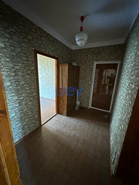 Satılır 3 otaqlı Köhnə Tikili  65m², Bakı