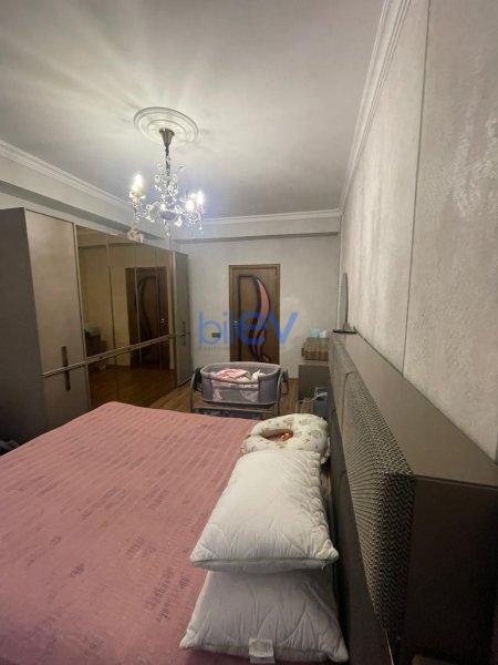 Satılır 3 otaqlı Yeni Tikili  90m², Bakı