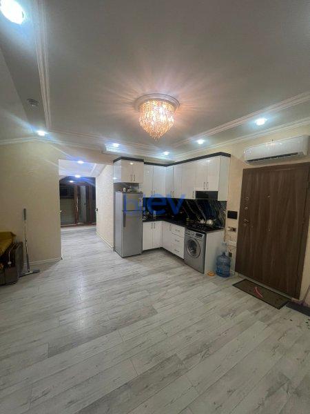 Satılır 3 otaqlı Yeni Tikili  70m², Bakı