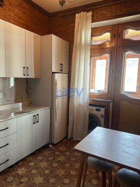 Kirayə (aylıq) 2 otaqlı Köhnə Tikili  65m², Bakı