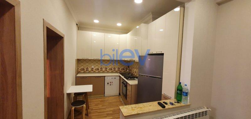 Kirayə (aylıq) 3 otaqlı Yeni Tikili  100m², Bakı