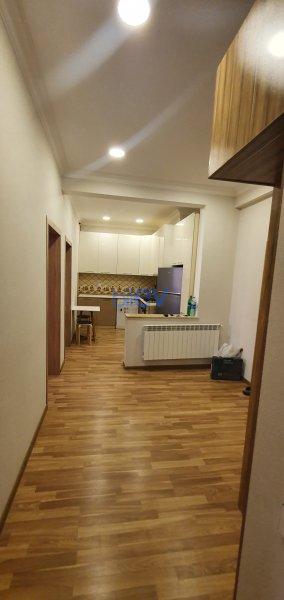 Kirayə (aylıq) 3 otaqlı Yeni Tikili  100m², Bakı