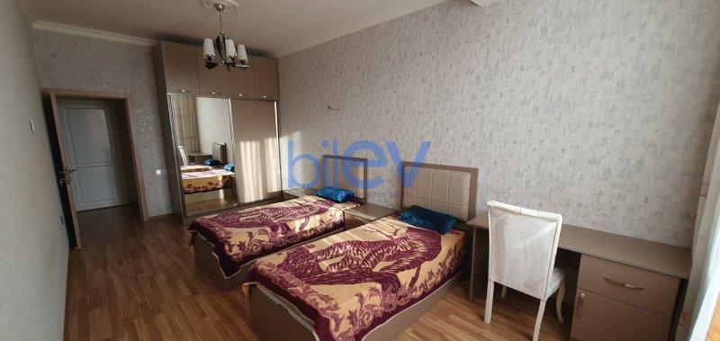 Kirayə (aylıq) 3 otaqlı Yeni Tikili  100m², Bakı