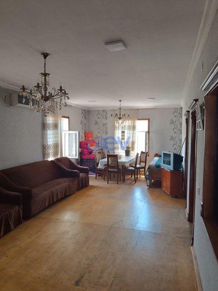 Satılır 4 otaqlı Həyət evi  100m², Bakı