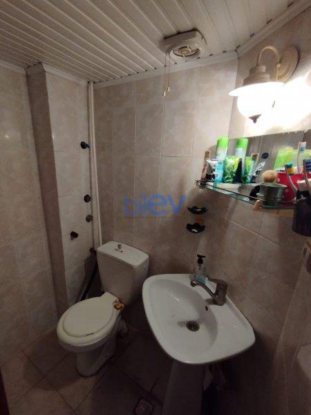 Satılır 4 otaqlı Köhnə Tikili  90m², Bakı