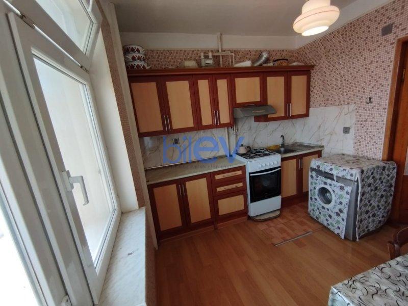 Satılır 4 otaqlı Köhnə Tikili  90m², Bakı