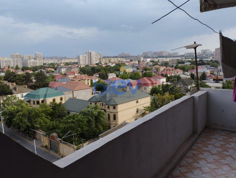 Satılır 4 otaqlı Köhnə Tikili  90m², Bakı