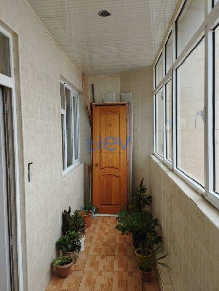Satılır 4 otaqlı Köhnə Tikili  90m², Bakı