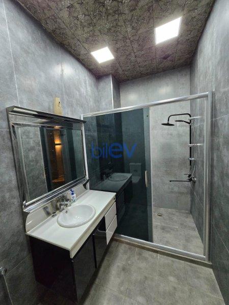 Satılır 5 otaqlı Yeni Tikili  165m², Bakı