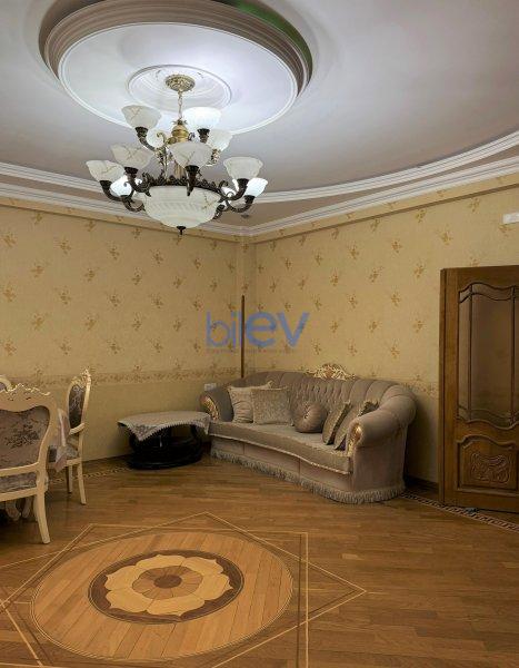 Kirayə (aylıq) 3 otaqlı Yeni Tikili  142m², Bakı