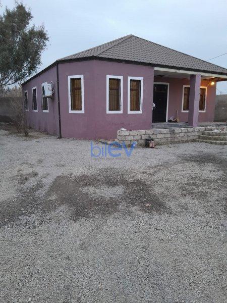 Satılır 4 otaqlı   140m², Bakı