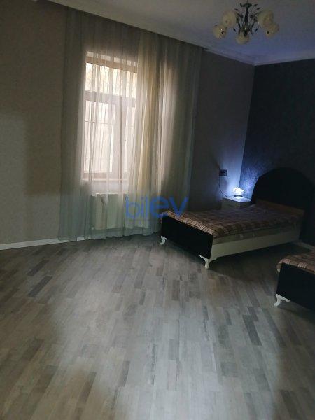 Satılır 4 otaqlı   140m², Bakı