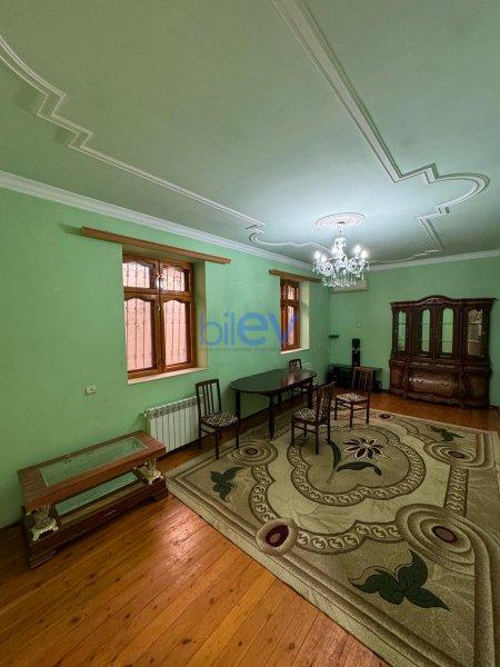 Satılır 6 otaqlı Həyət evi  204m², Bakı